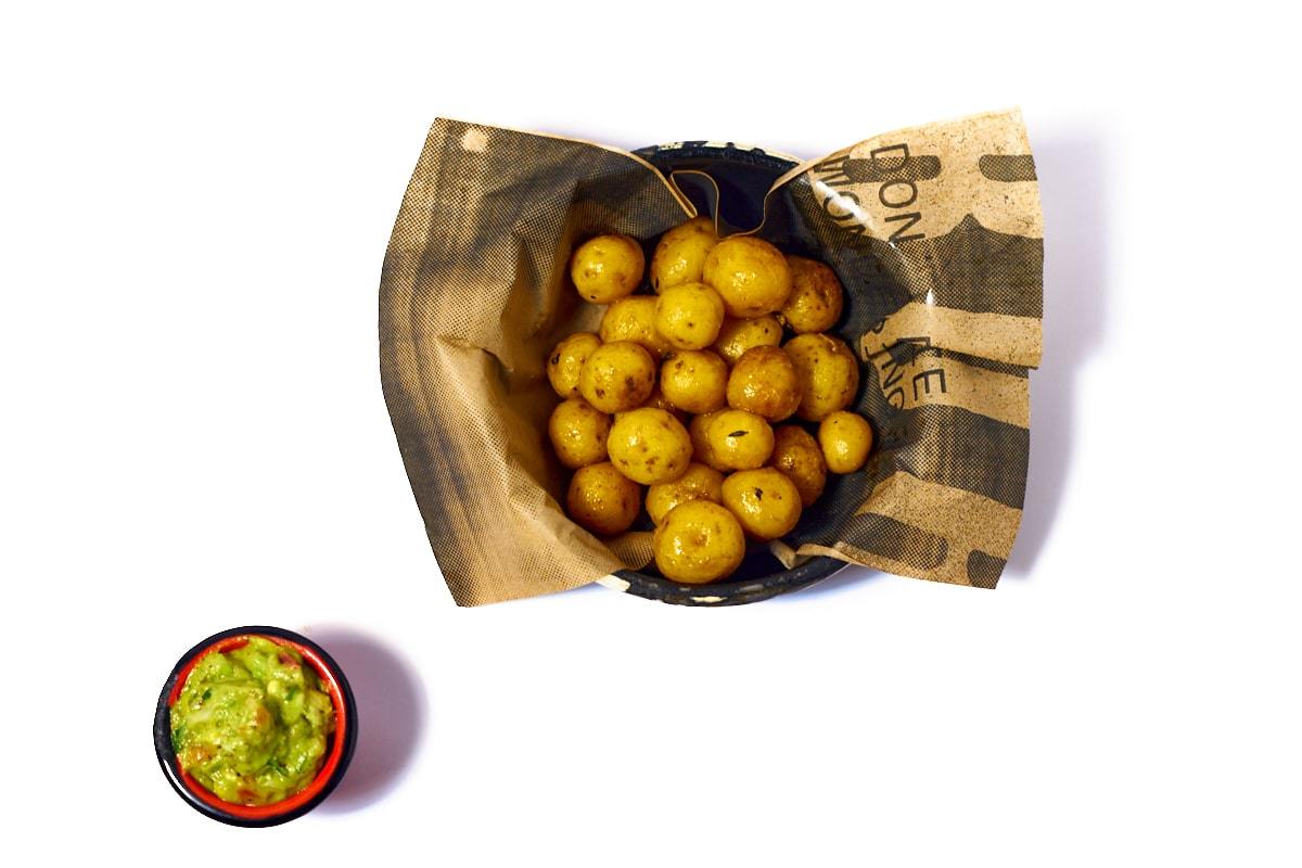 PAPITAS CRIOLLAS AL LIMON CON GUACAMOLE