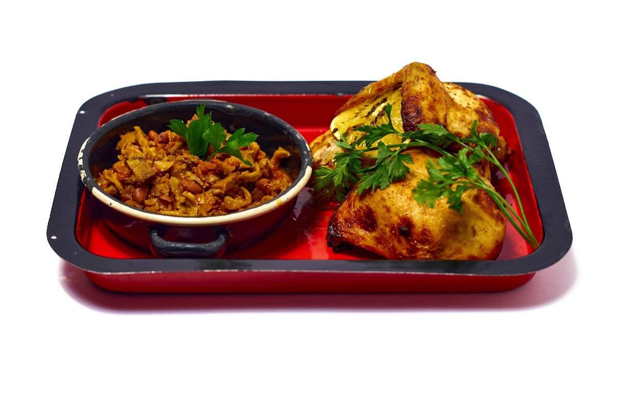 POLLO JERK + BEANS & PULLED